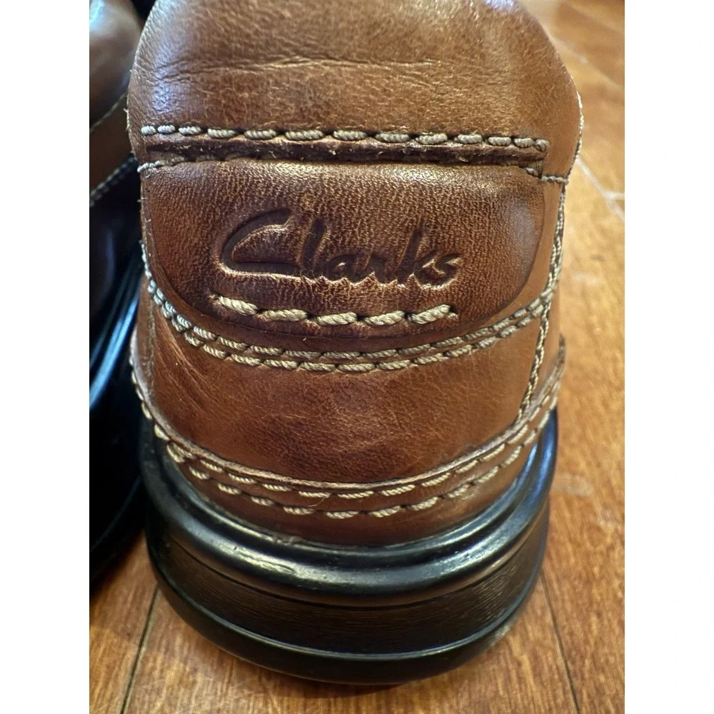 CLARKS Brown Leather Slip On Soft Cushion Casual Dress Mens Shoe Sz 8.5